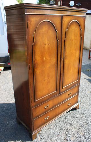 1960s Mahogany Press Wardrobe with Base Drawers (1 of 4)