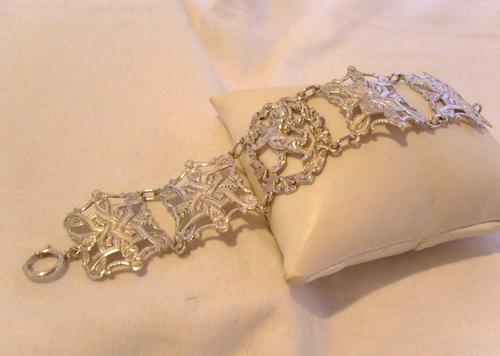 Vintage 1957 Sterling Silver Scottish Panel Bracelet Glasgow Hallmarked (1 of 12) Vintage 1957 Sterling Silver Scottish Panel Bracelet Glasgow Hallmarked (1 of 12)