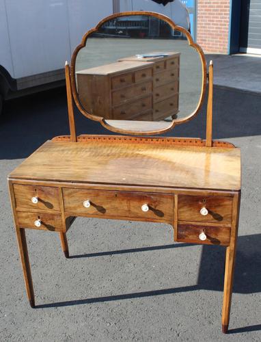 1940s Walnut Dressing Table with Central Mirror (1 of 4) 1940s Walnut Dressing Table with Central Mirror (1 of 4)