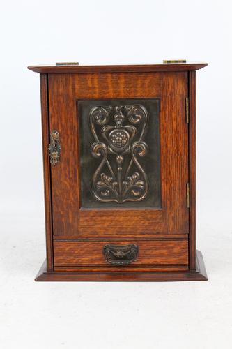 Small Edwardian Arts & Crafts Oak Cabinet (1 of 16) Small Edwardian Arts & Crafts Oak Cabinet (1 of 16)
