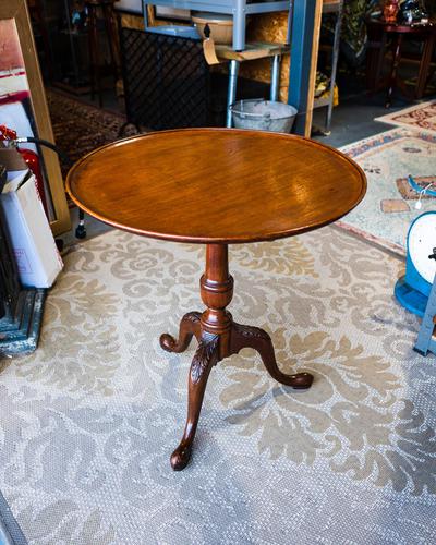 Georgian Style Tip Table c.1930 (1 of 5) Georgian Style Tip Table c.1930 (1 of 5)