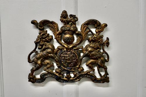 Wall Hanging Victorian Cast Iron Royal Coat of Arms Shield Plaque (1 of 7)