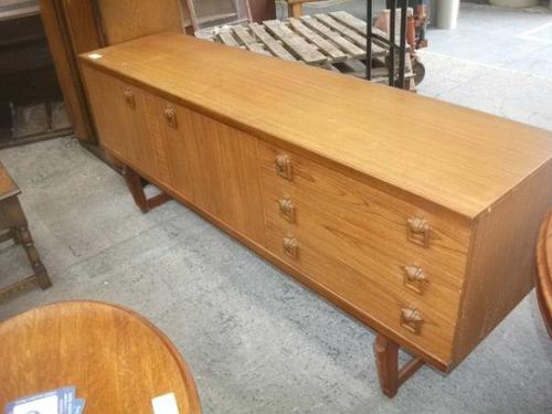 Retro Beautility 3  Drawer Long Sideboard (1 of 4)