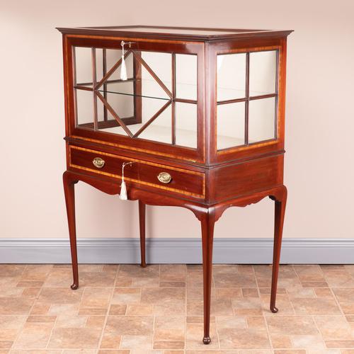 Inlaid Mahogany Display Cabinet (1 of 12)