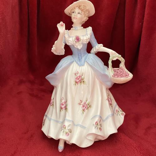 Coalport Limited Edition figurine titled “Strawberries Scarlet Strawberries” from the Cries of London Collection 225 of 9500 (1 of 10) Coalport Limited Edition figurine titled “Strawberries Scarlet Strawberries” from the Cries of London Collection 225 of 9500 (1 of 10)