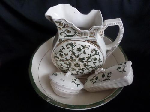 Victorian Jug & Basin Set, Toothbrush Holder / Soap Dish (1 of 12) Victorian Jug & Basin Set, Toothbrush Holder / Soap Dish (1 of 12)