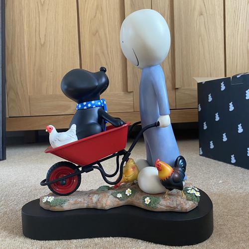 Doug Hyde cold cast porcelain sculpture titled "Daisy Trail" complete with all original boxes and certificate of Authenticity (1 of 10) Doug Hyde cold cast porcelain sculpture titled "Daisy Trail" complete with all original boxes and certificate of Authenticity (1 of 10)