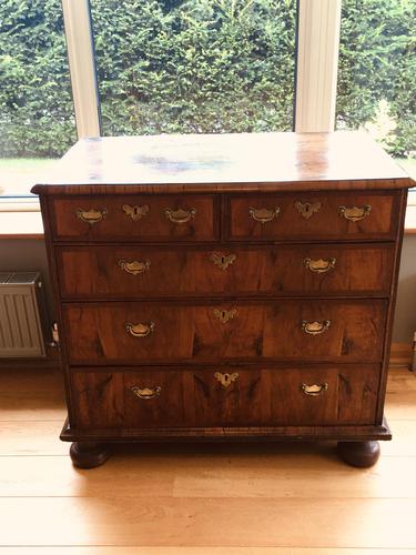 Beautiful English Queen Anne Walnut Chest of Drawers c.1710 (1 of 19) Beautiful English Queen Anne Walnut Chest of Drawers c.1710 (1 of 19)