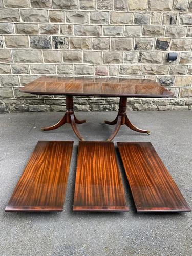 Quality Mahogany 10ft Twin Pillar Extending Dining Table (1 of 18)