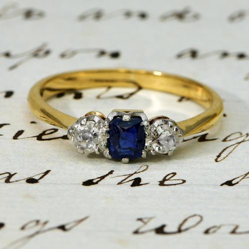 The Vintage Sapphire & Two Diamond Ring (1 of 4)