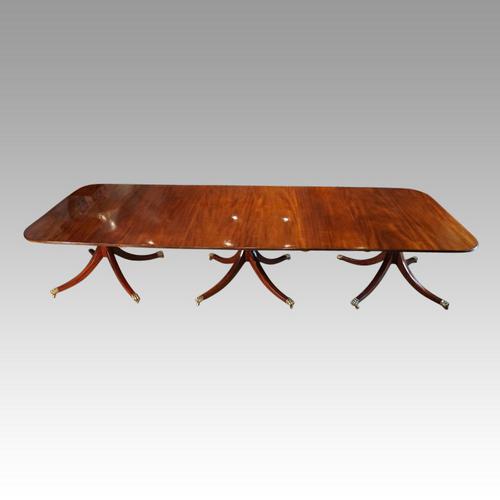 George V Mahogany 3 Pillar Dining Table (1 of 14)