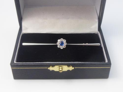 Art Deco, 15ct Gold Diamond & Sapphire Brooch (1 of 7) Art Deco, 15ct Gold Diamond & Sapphire Brooch (1 of 7)