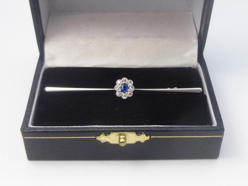 Art Deco, 15ct Gold Diamond & Sapphire Brooch (1 of 7)