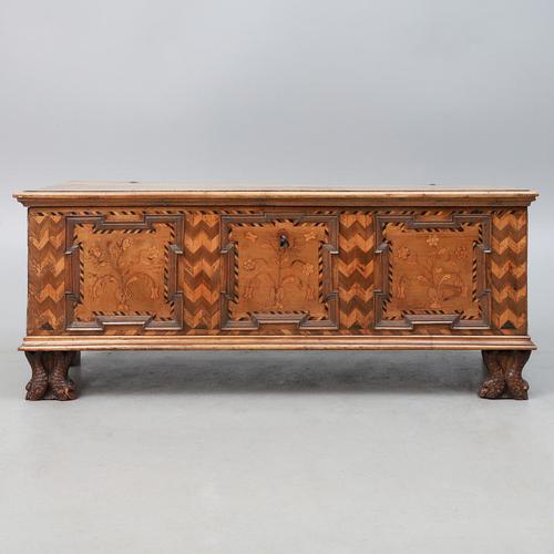 Italian Walnut 18th Century Cassone (1 of 15)