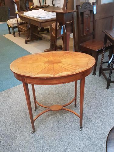 Satinwood table (1 of 1) Satinwood table (1 of 1)