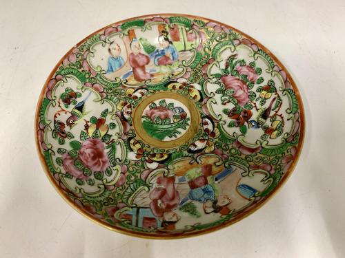 Antique Famille Rose Oriental Porcelain Saucer c.1810 (1 of 5) Antique Famille Rose Oriental Porcelain Saucer c.1810 (1 of 5)