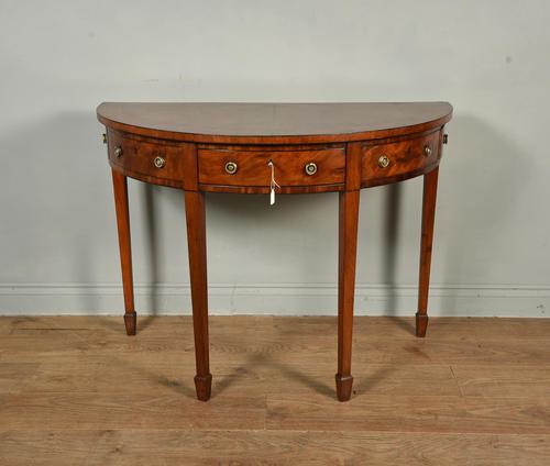 Georgian Mahogany Console Table (1 of 4) Georgian Mahogany Console Table (1 of 4)