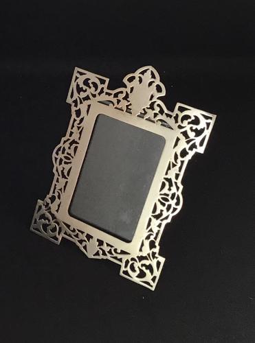 Reticulated Edwardian Silver Plated Easel Photo Frame (1 of 4) Reticulated Edwardian Silver Plated Easel Photo Frame (1 of 4)