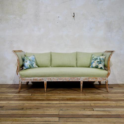 Elegant 18th Century Gustavian Dry Scraped Sofa Lindome c.1790 (1 of 14) Elegant 18th Century Gustavian Dry Scraped Sofa Lindome c.1790 (1 of 14)
