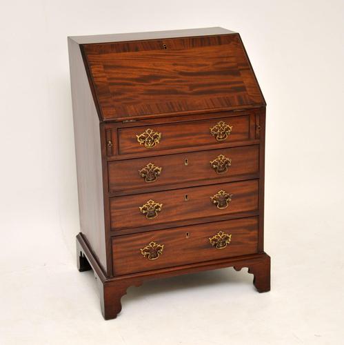Antique Georgian Mahogany Bureau (1 of 12) Antique Georgian Mahogany Bureau (1 of 12)