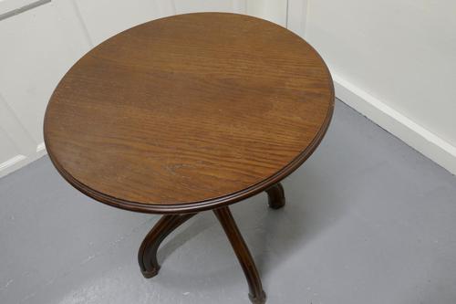 Round Bentwood Bistro Table (1 of 4)