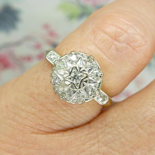 Vintage 18ct Platinum diamond cluster ring c.1960s (1 of 11) Vintage 18ct Platinum diamond cluster ring c.1960s (1 of 11)