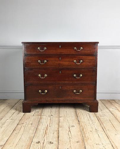 18th Century Mahogany Chest of Drawers (1 of 6)