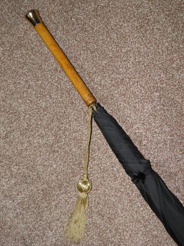 Antique Hallmarked 1918 - 9 Carat Gold Umbrella by Kendall with Black Canopy (1 of 17)