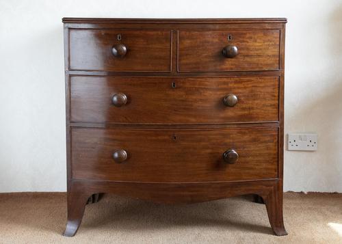 Early 19th Century Mahogany Bow Front Chest of Drawers (1 of 6)