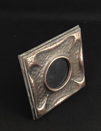 Small Arts & Crafts Copper Easel Photo Frame (1 of 4) Small Arts & Crafts Copper Easel Photo Frame (1 of 4)