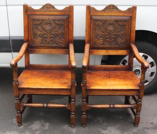 1900's Pair of Oak Carver Armchairs with Tudor Rose Motif in the Panel (1 of 3)