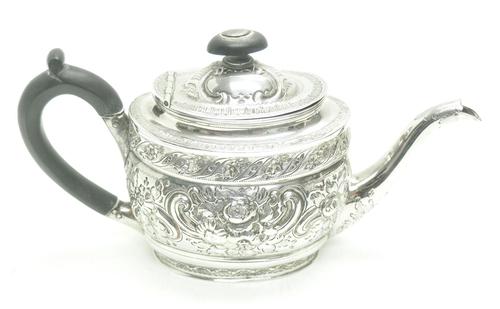 Antique Solid Silver Tea Pot Early Victorian Silver c.1849 (1 of 7)