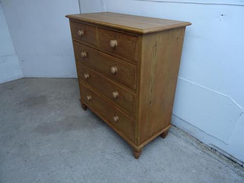 Superb Fielded Victorian Large Antique Pine 5 Drawer Chest of Drawers (1 of 10)