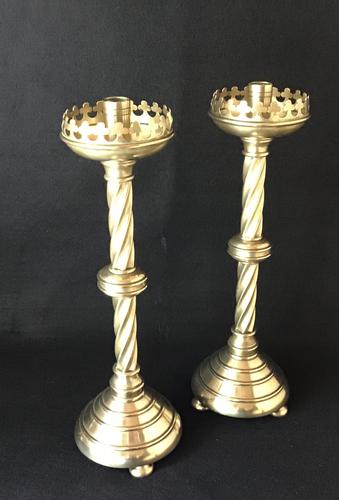 Pair of Gothic Revival Brass Altar Candlesticks (1 of 5) Pair of Gothic Revival Brass Altar Candlesticks (1 of 5)