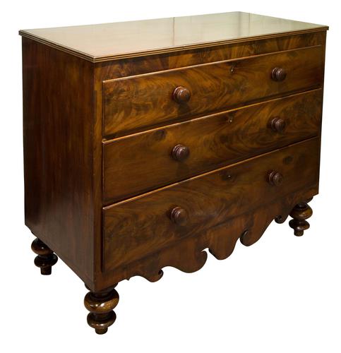 Victorian Mahogany 3 Draw Chest of Drawers (1 of 8) Victorian Mahogany 3 Draw Chest of Drawers (1 of 8)
