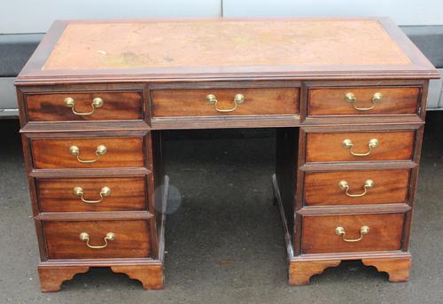 1920s Mahogany Pedestal Desk with Brown Leather on Top (1 of 4)