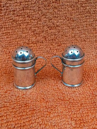 Antique Sterling Silver Hallmarked Miniature Pepper Shakers, 1905 Chester Cornelius Desormeaux Saunders & James Francis Hollings (frank) Shepherd (1 of 12)