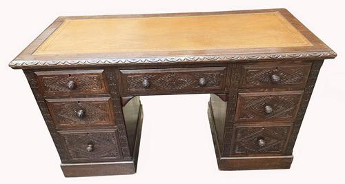 Good Quality Victorian Oak Pedestal Desk (1 of 7)