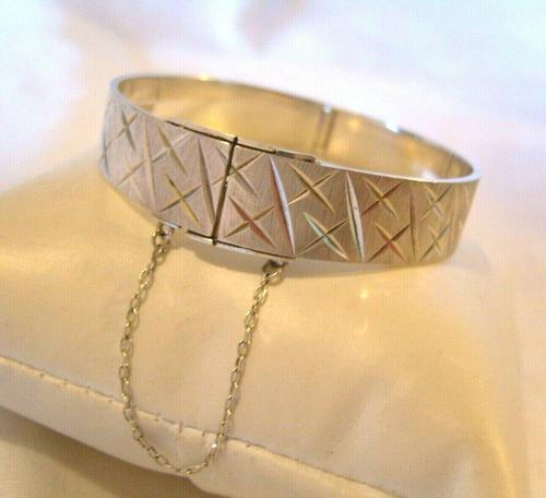 Vintage Sterling Silver Bangle 1976 Ornate Ladies Bracelet Heavy 30 5 Grams 7" Length (1 of 11)