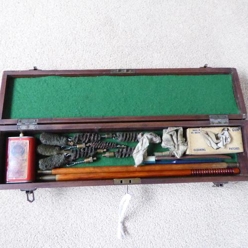 Vintage Shotgun or musket cleaning kit (1 of 3) Vintage Shotgun or musket cleaning kit (1 of 3)