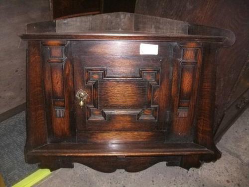 Jacobean Style Wall Hanging Corner Cabinet (1 of 1)