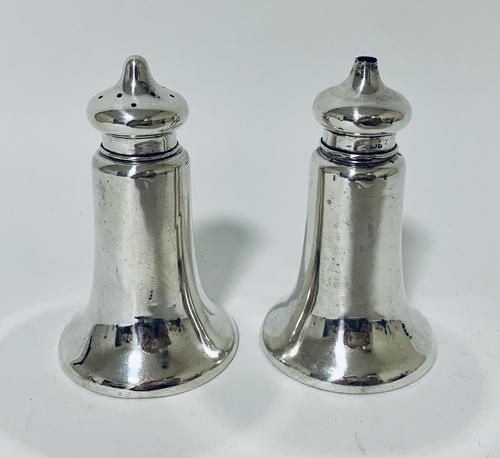 Pair of Antique Chester Silver Salt & Pepper Shakers (1 of 12)