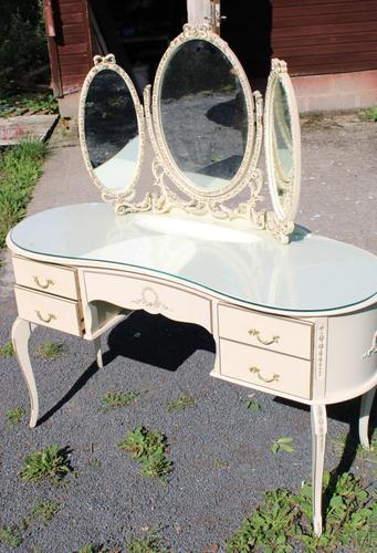 1960s White Dressing Table with Triple Mirror & Glass Top (1 of 4)