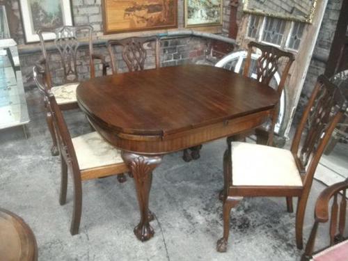 7 Piece Carved Mahogany Ball & Law Dining Set (1 of 9)