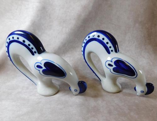 Pair of Gzhel Blue & White Porcelain "Pecking Chickens" (1 of 10)