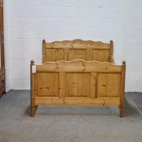 Large Old Pine Sleigh Bed (1 of 5)