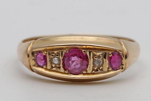 Edwardian 18ct Gold Ruby Ring, Chester (1 of 3) Edwardian 18ct Gold Ruby Ring, Chester (1 of 3)