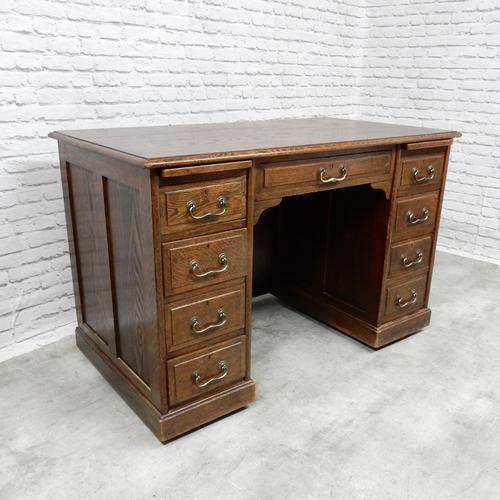 Oak Pedestal Desk (1 of 9)