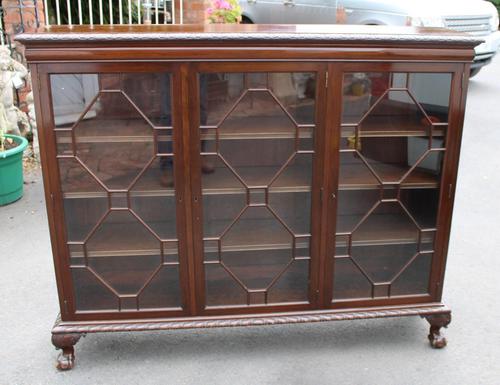 1900s Mahogany 3 Door Low Bookcase with Astragal Glazing Key Ball and Claw Feet (1 of 4)