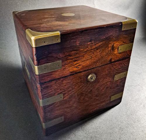 Rosewood Decanter Box (1 of 5) Rosewood Decanter Box (1 of 5)
